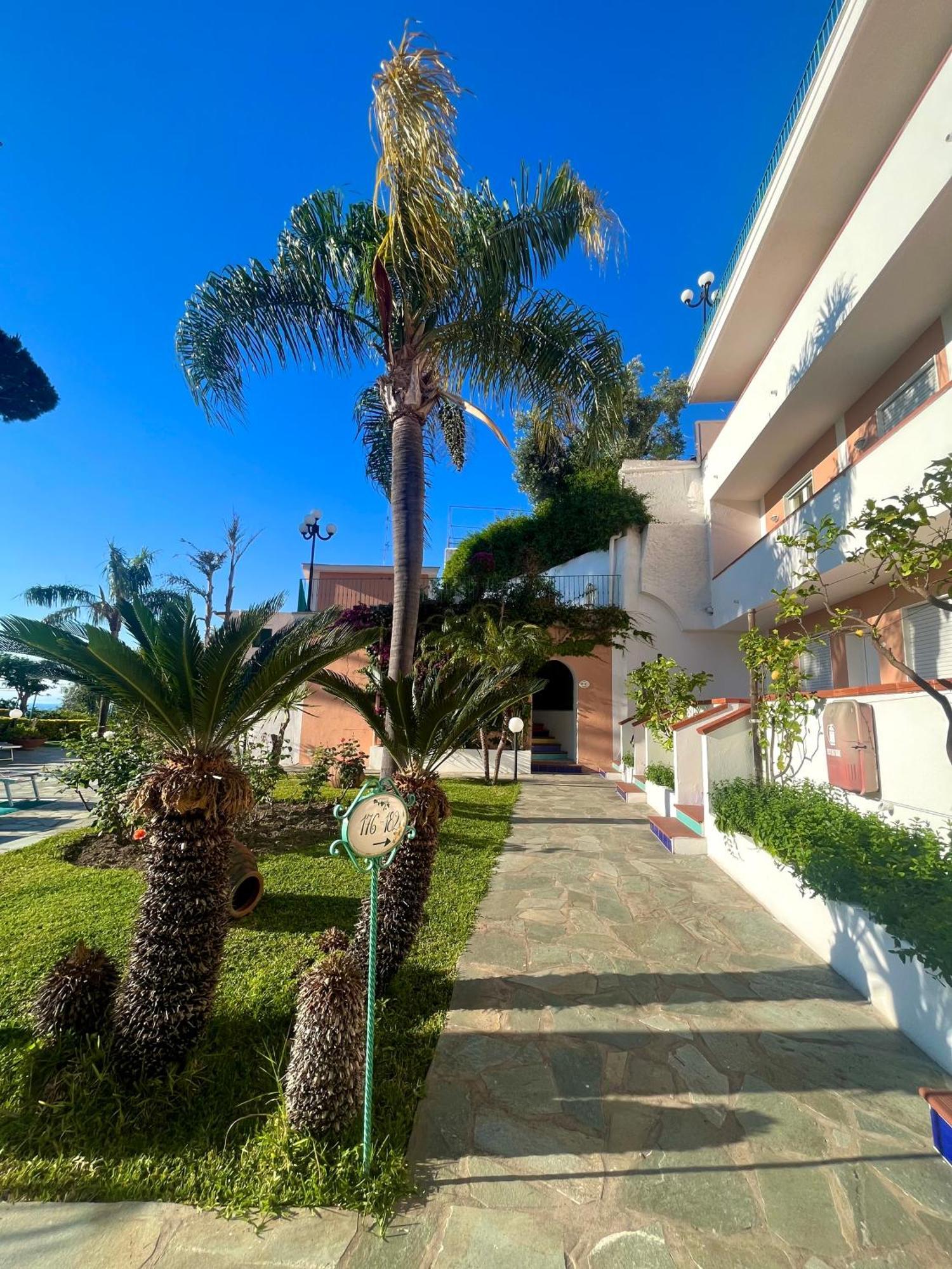 Resort Villa Flavio Казамиччола-Терме Экстерьер фото