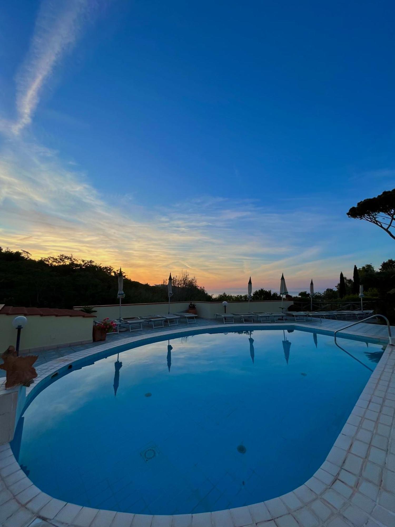 Resort Villa Flavio Казамиччола-Терме Экстерьер фото